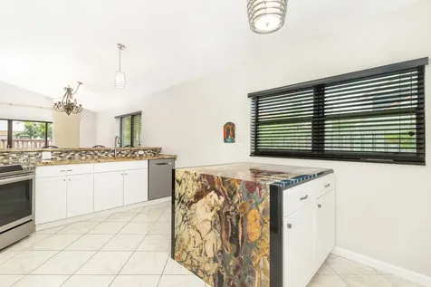 2690 Mikasa Drive Palm Beach Gardens FL 33410