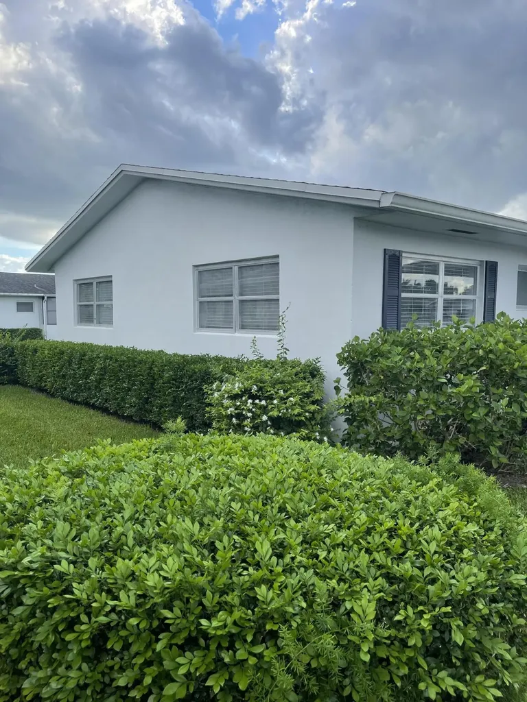 2716 Emory Drive E West Palm Beach FL 33415