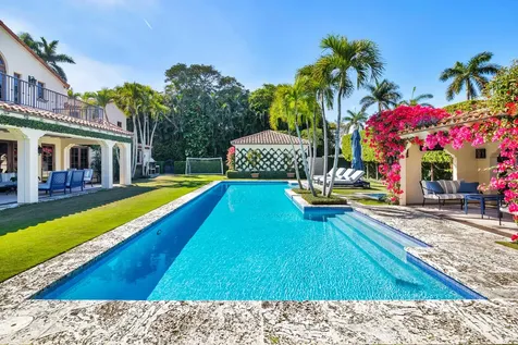 237 El Bravo Way Palm Beach FL 33480