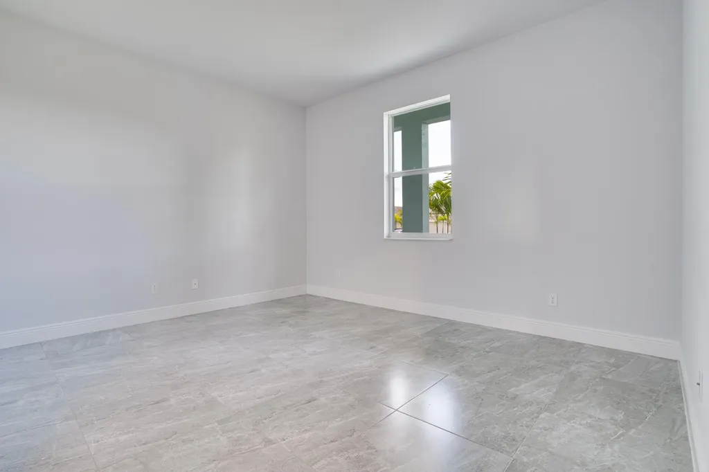 388 SW Vista Lake Drive Port St Lucie FL 34983