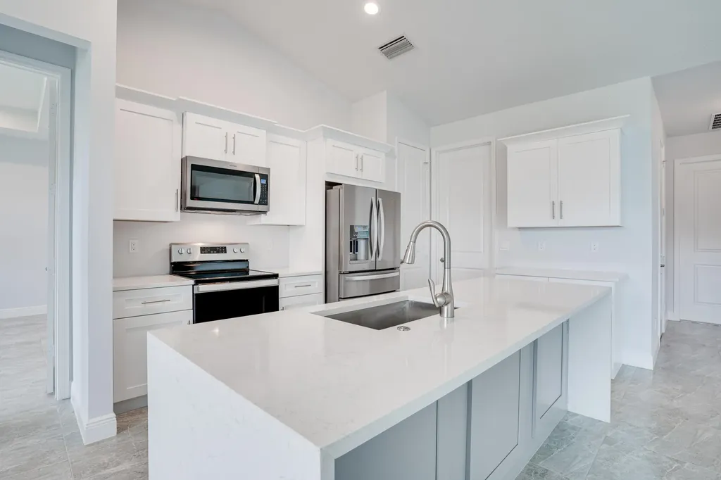 388 SW Vista Lake Drive Port St Lucie FL 34983