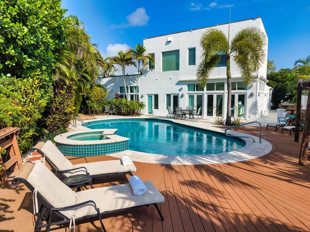 794 Staghorn Court Boca Raton FL 33432
