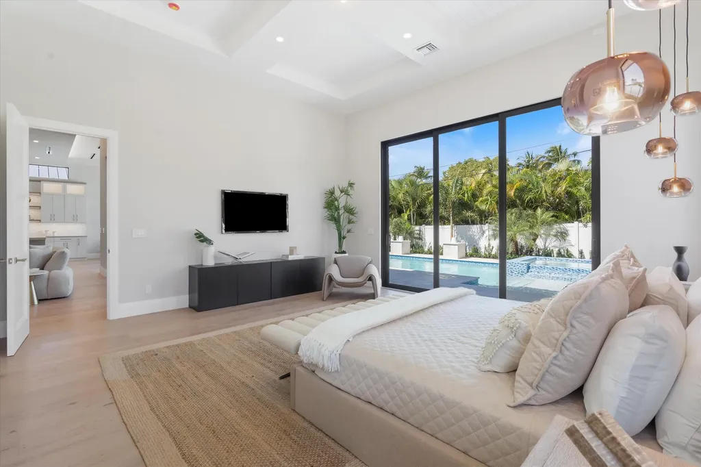 531 NW 13th Street Delray Beach FL 33444