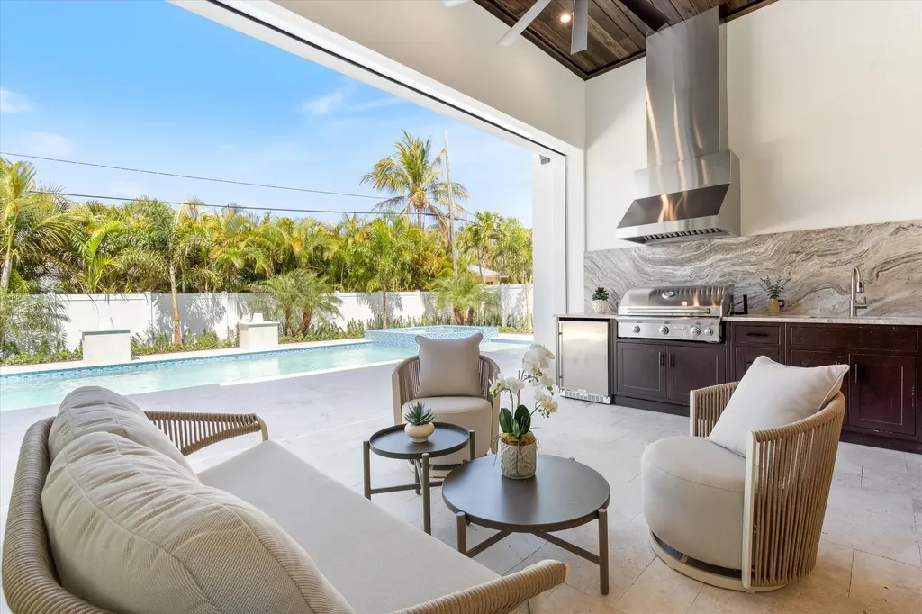 531 NW 13th Street Delray Beach FL 33444