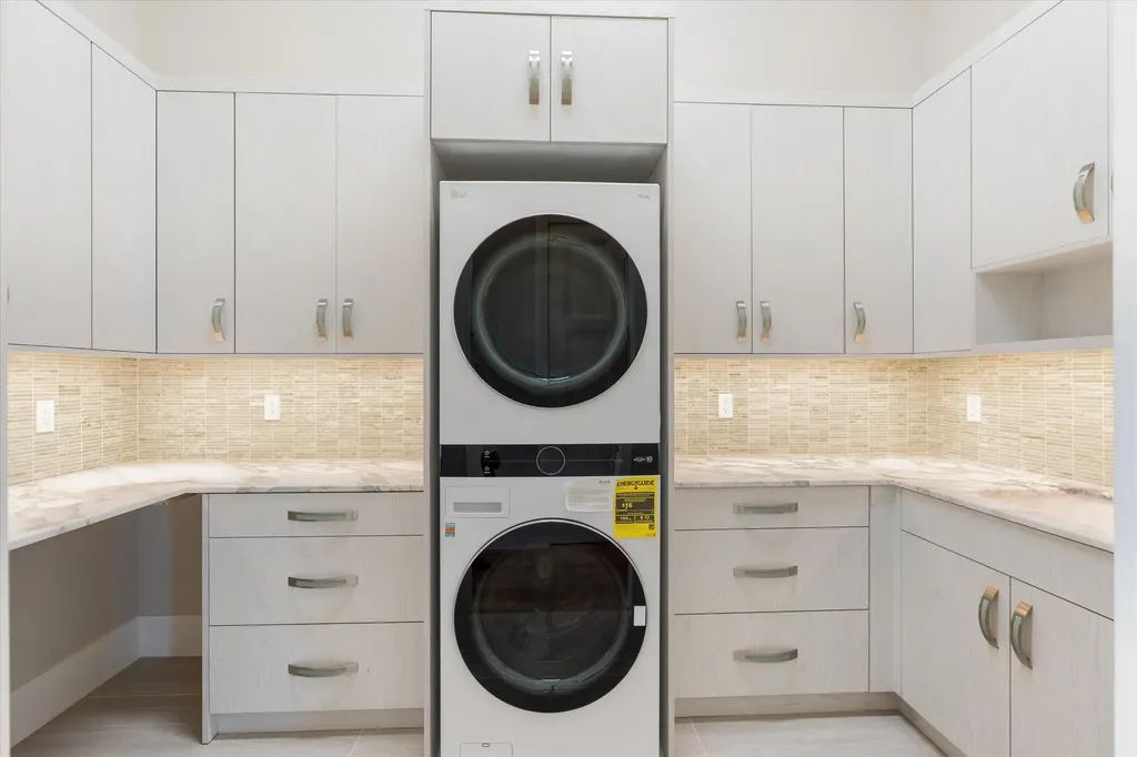 531 NW 13th Street Delray Beach FL 33444