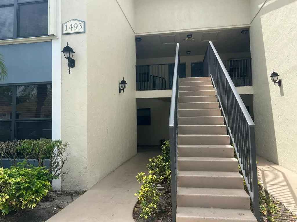 1493 Lake Crystal Drive West Palm Beach FL 33411