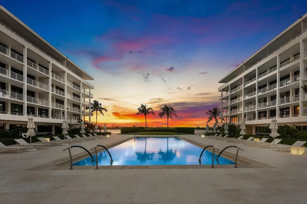 2784 S Ocean Boulevard Palm Beach FL 33480