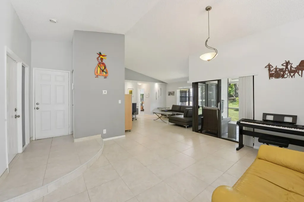 21024 Country Creek Drive Boca Raton FL 33428