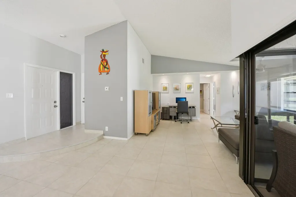 21024 Country Creek Drive Boca Raton FL 33428