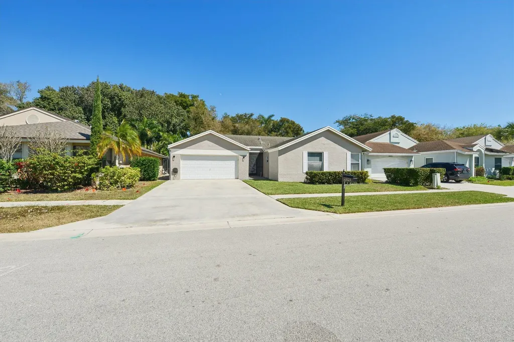 21024 Country Creek Drive Boca Raton FL 33428