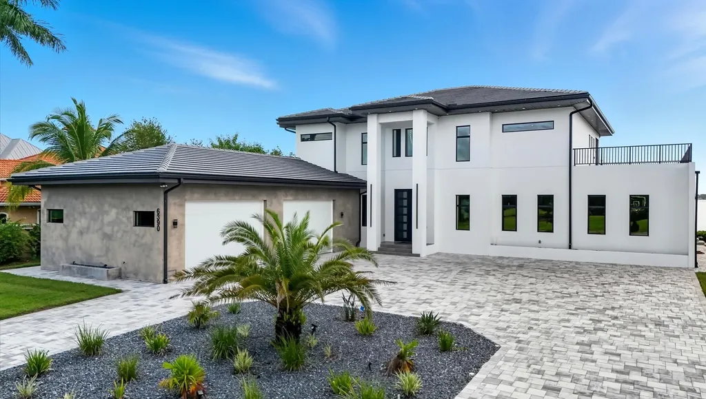 6390 River Club Court North Fort Myers FL 33917