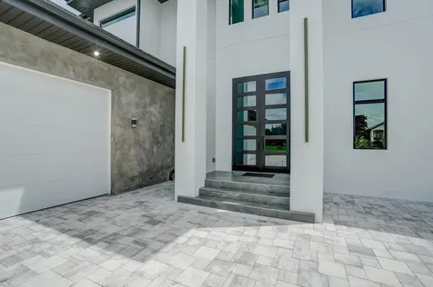 6390 River Club Court North Fort Myers FL 33917