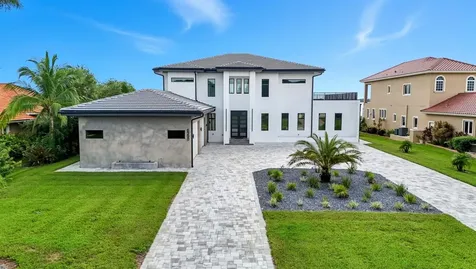 6390 River Club Court North Fort Myers FL 33917