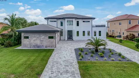 6390 River Club Court North Fort Myers FL 33917