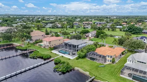6390 River Club Court North Fort Myers FL 33917