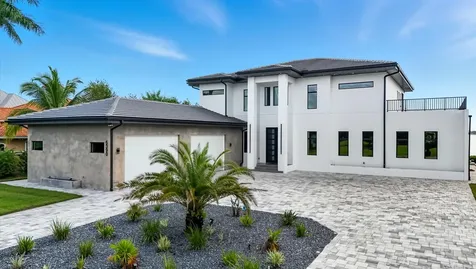 6390 River Club Court North Fort Myers FL 33917