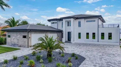 6390 River Club Court North Fort Myers FL 33917