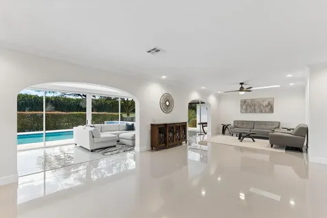 4755 Loquat Circle Boynton Beach FL 33436