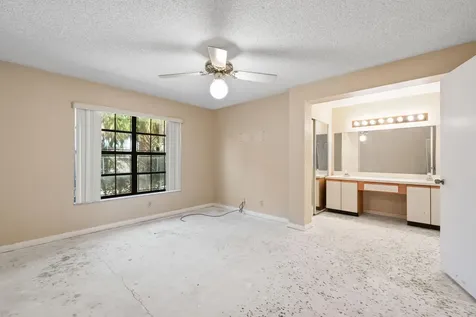 3237 Perimeter Drive Greenacres FL 33467