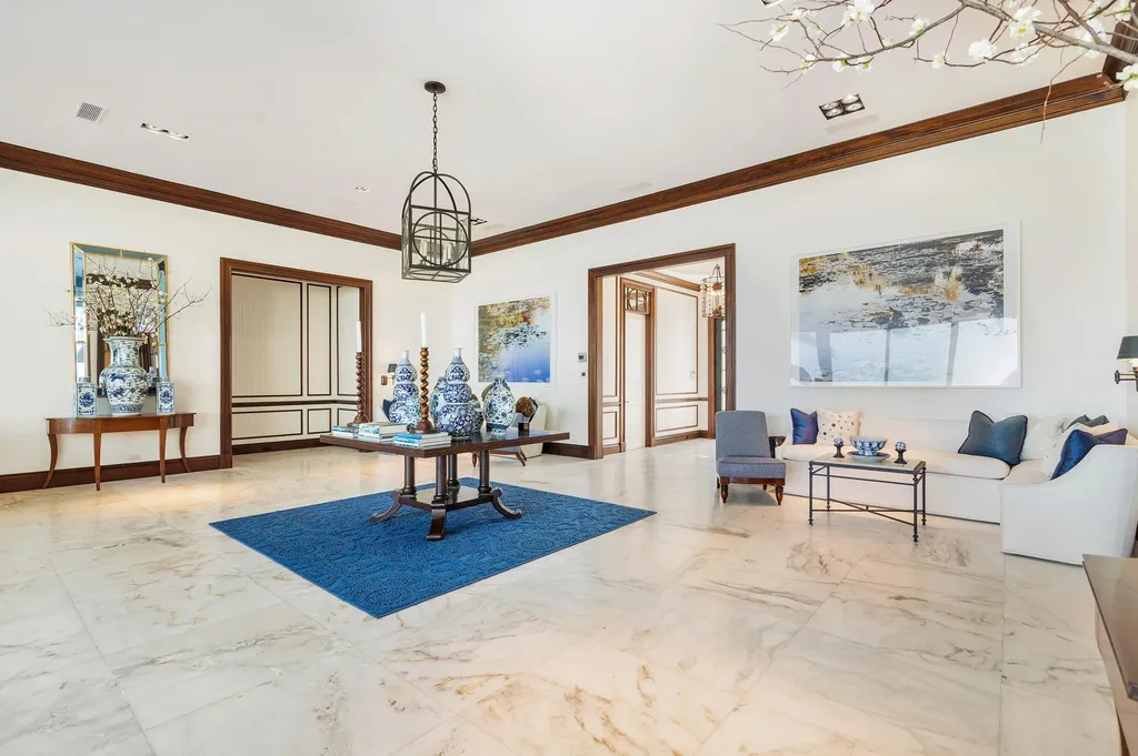 5 Via Los Incas Palm Beach FL 33480