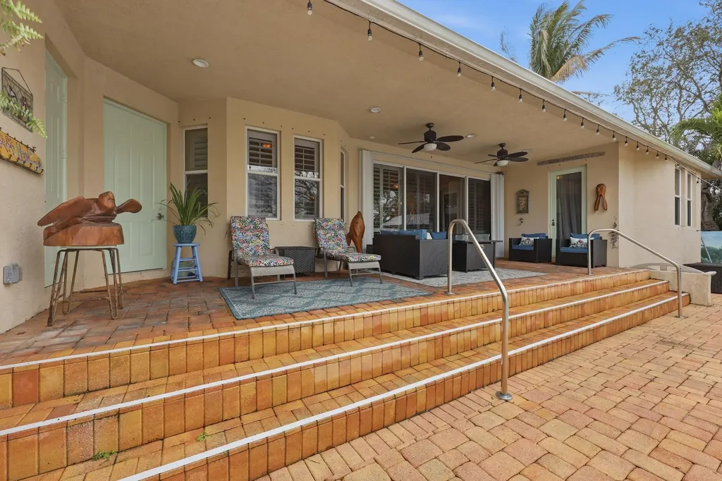 2412 SE Saint Lucie Boulevard Stuart FL 34996