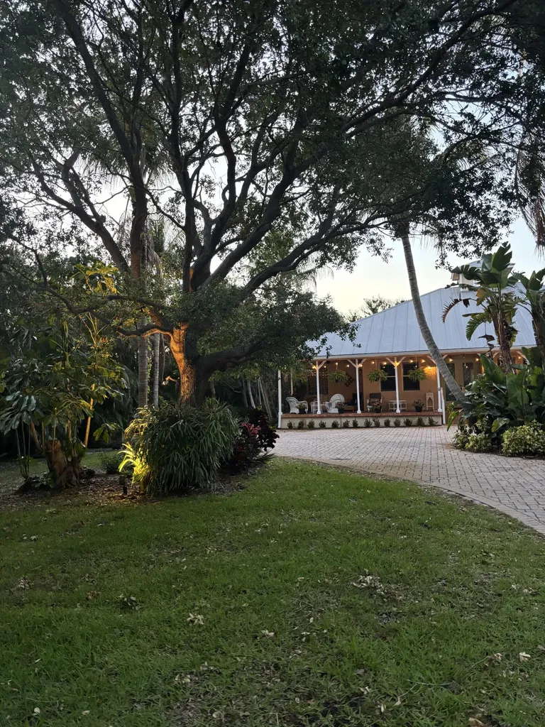 2412 SE Saint Lucie Boulevard Stuart FL 34996
