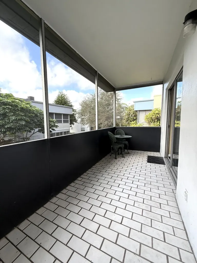 894 Flanders S Delray Beach FL 33484