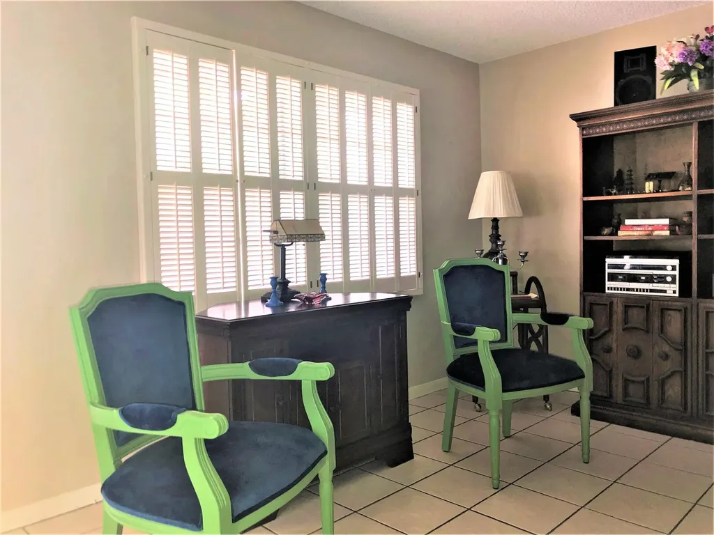 894 Flanders S Delray Beach FL 33484