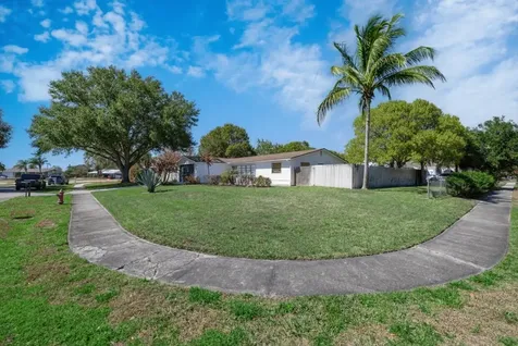 221 Caprol Lane Sebastian FL 32958