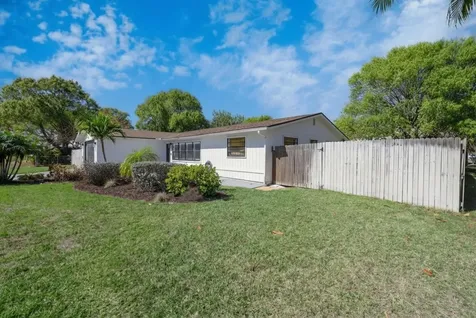 221 Caprol Lane Sebastian FL 32958