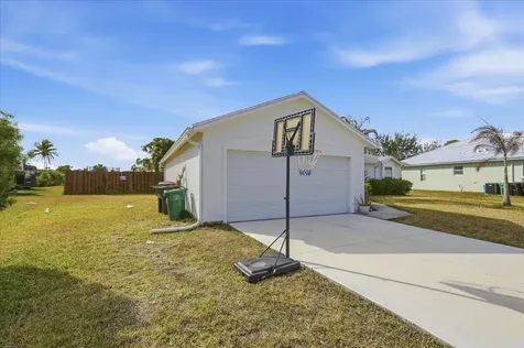 2382 SW Blaine Terrace Port St Lucie FL 34953