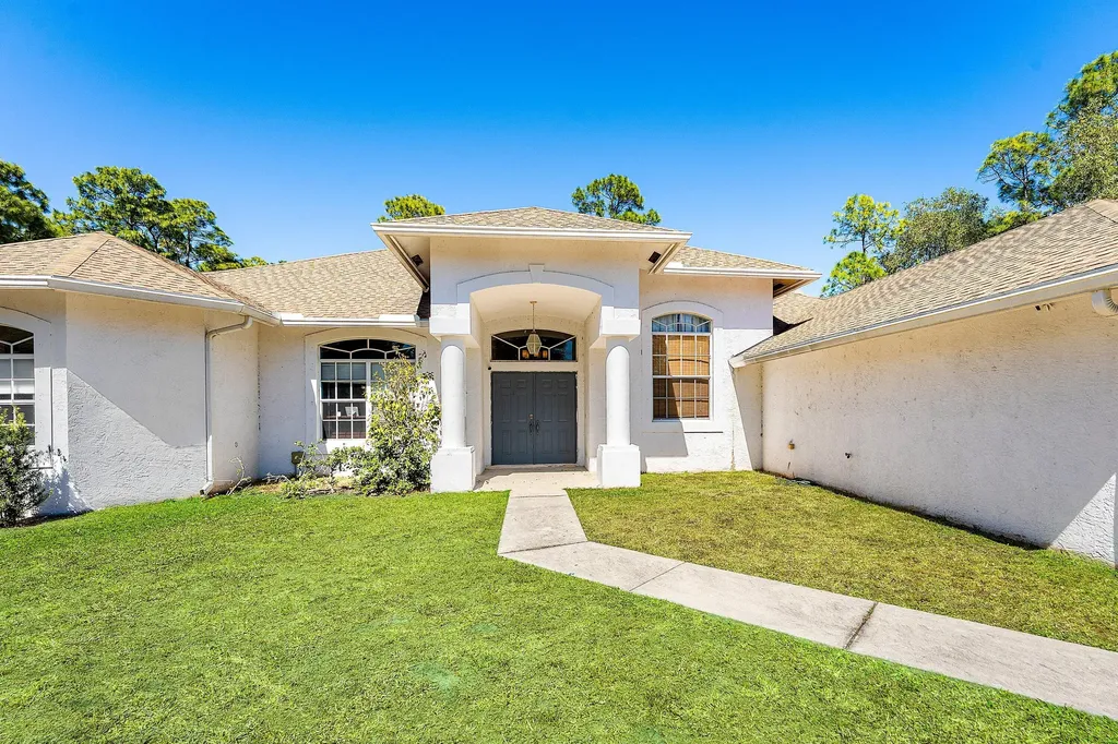 17225 80th Street N The Acreage FL 33470