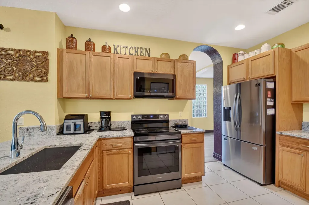 876 Gazetta Way West Palm Beach FL 33413