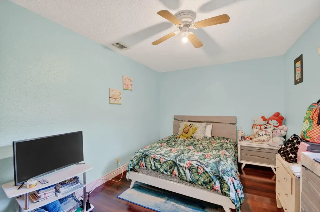 876 Gazetta Way West Palm Beach FL 33413