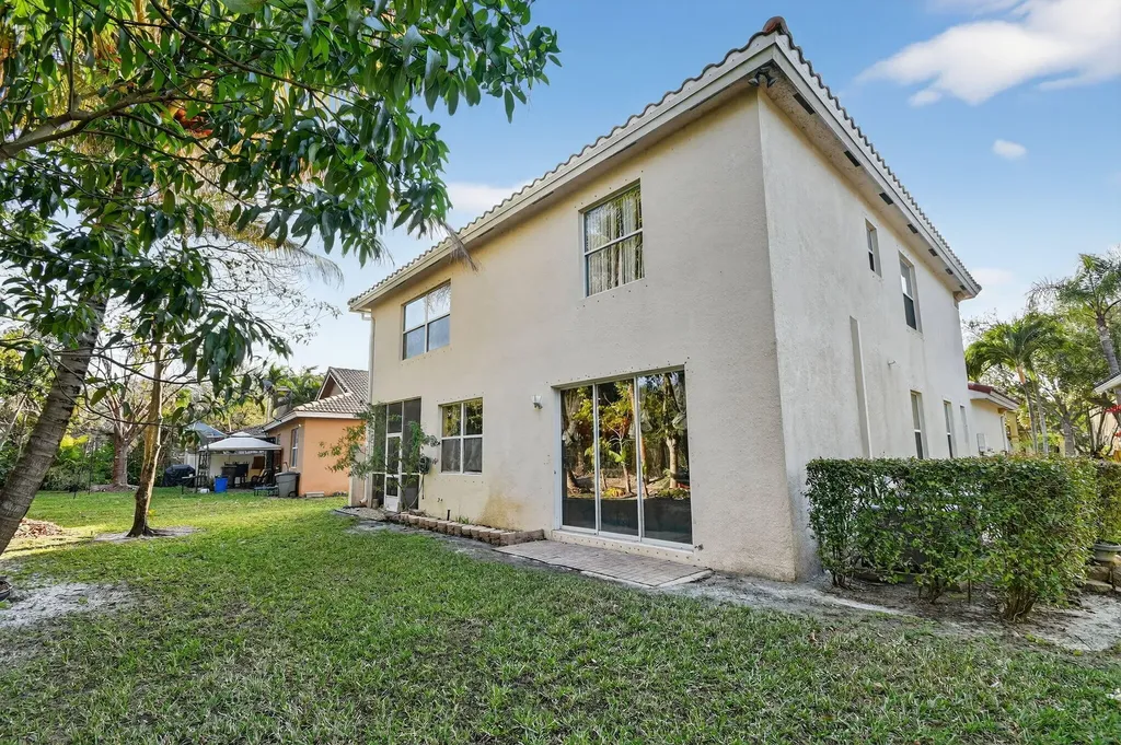 876 Gazetta Way West Palm Beach FL 33413