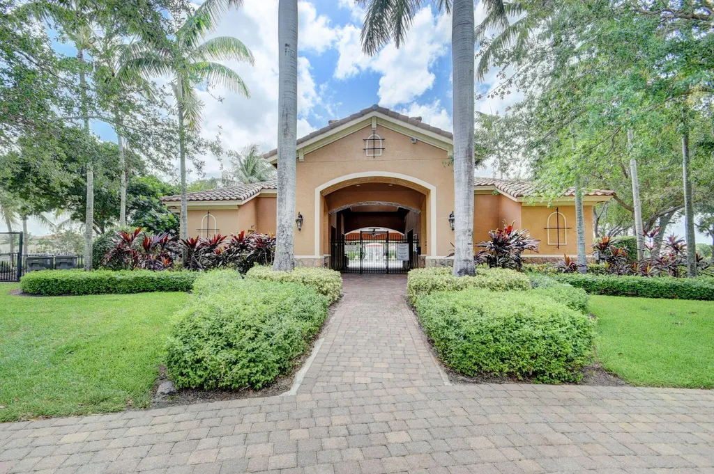 876 Gazetta Way West Palm Beach FL 33413