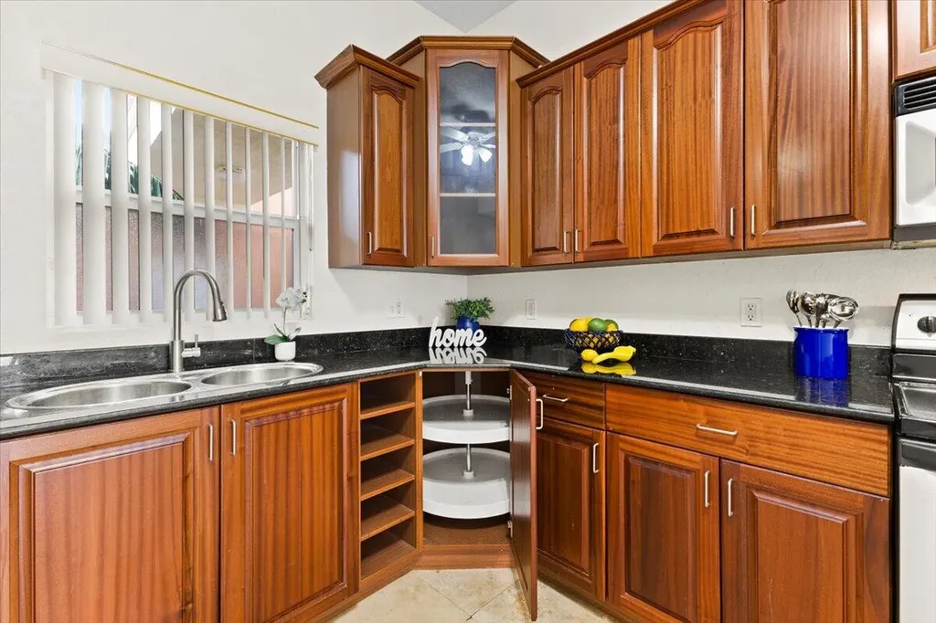 1620 Presidential Way West Palm Beach FL 33401