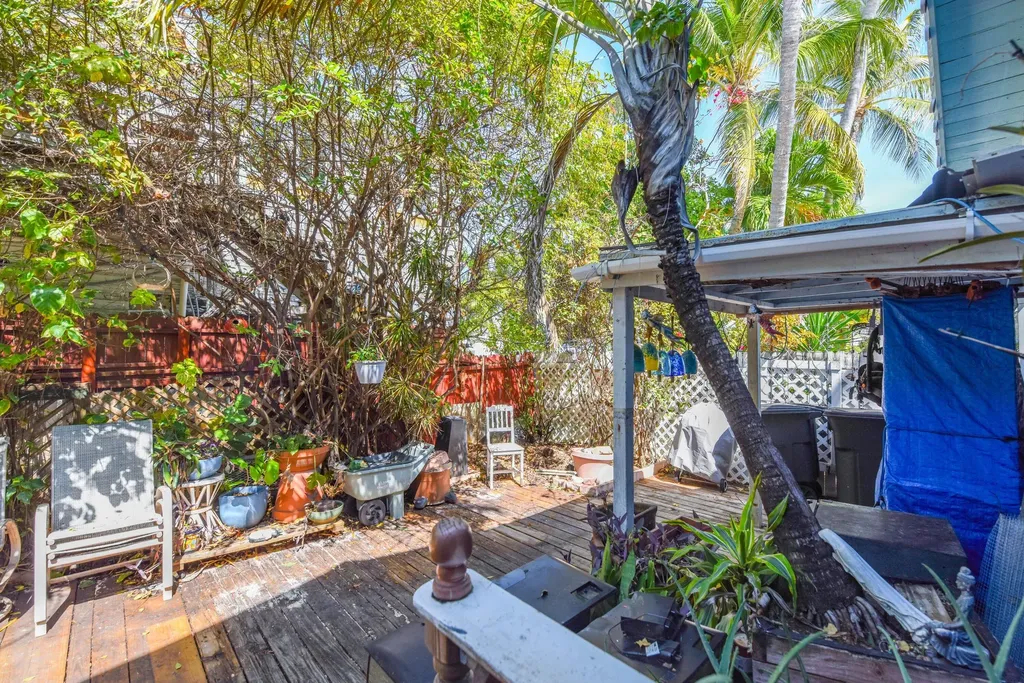1425 Eliza Street Key West FL 33040