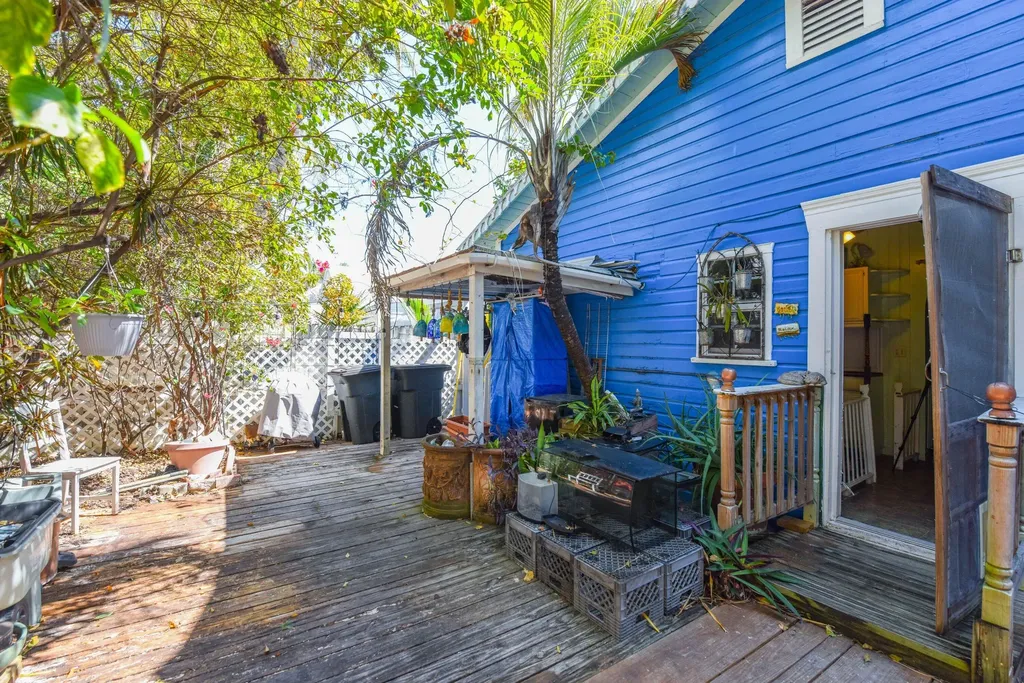 1425 Eliza Street Key West FL 33040