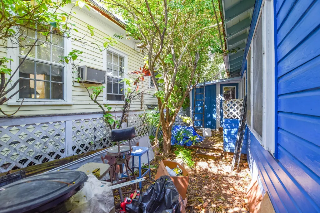 1425 Eliza Street Key West FL 33040