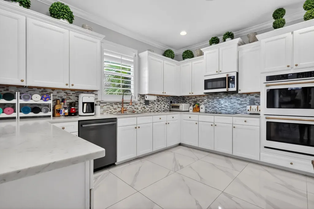 122 Andros Harbour Place Jupiter FL 33458