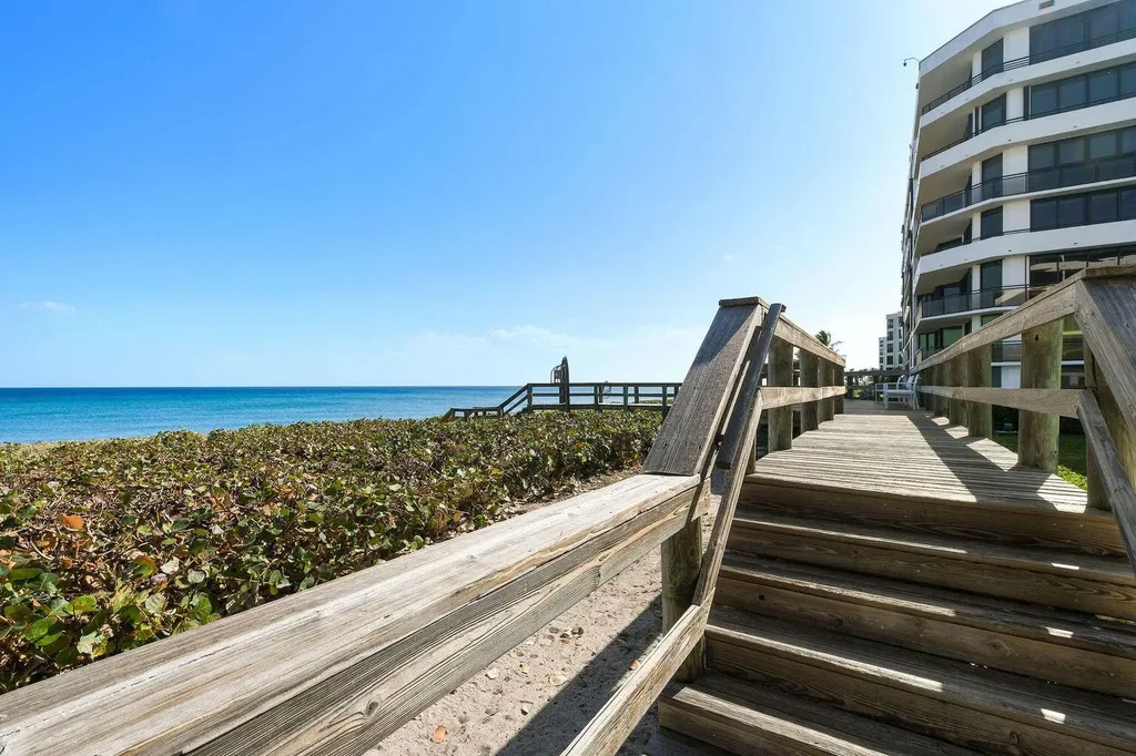 3100 S Ocean Boulevard Palm Beach FL 33480