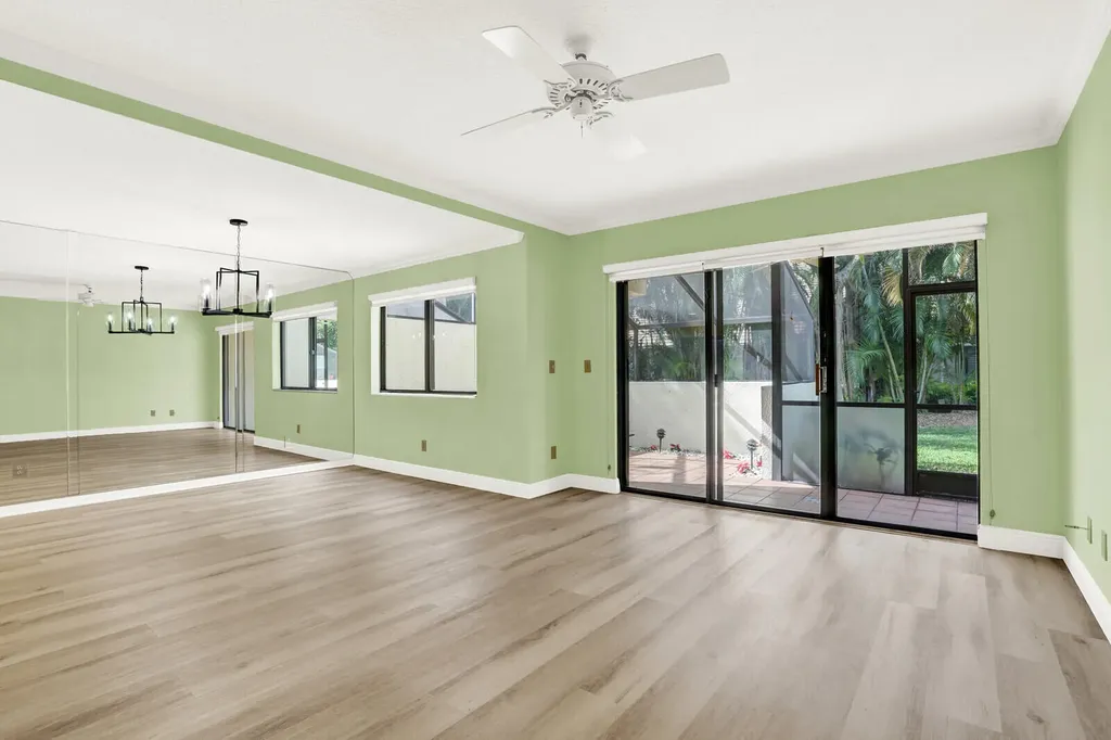 215 Oak Harbour Drive Juno Beach FL 33408
