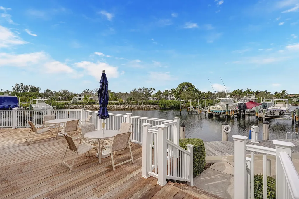 215 Oak Harbour Drive Juno Beach FL 33408
