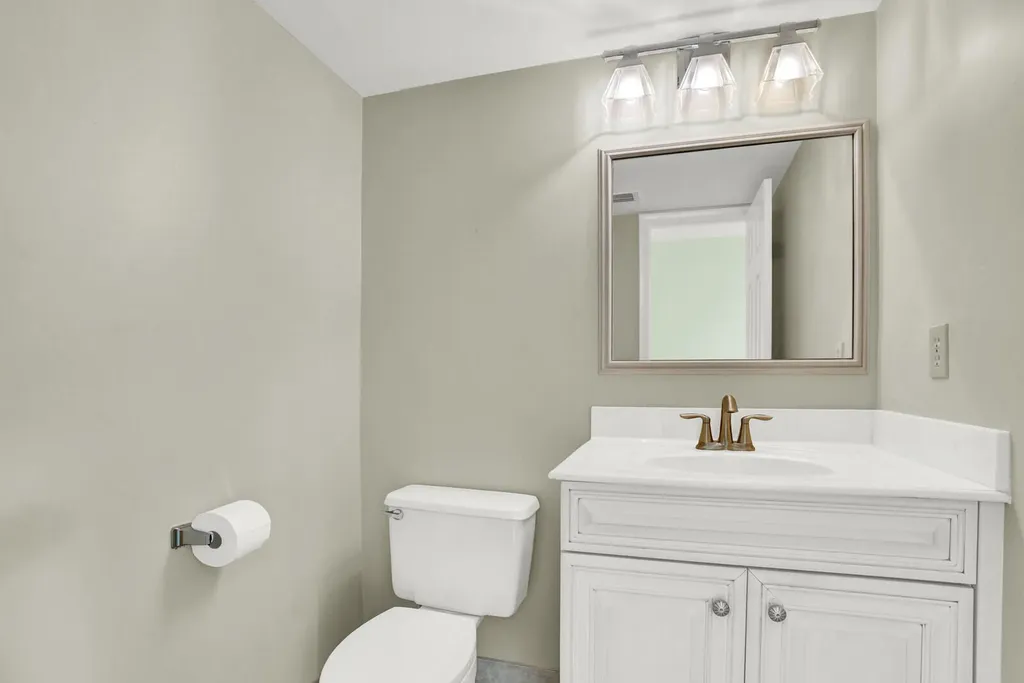 215 Oak Harbour Drive Juno Beach FL 33408