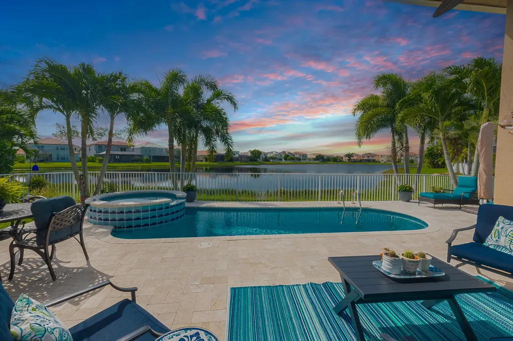 11421 SW Kingslake Circle Port St Lucie FL 34987