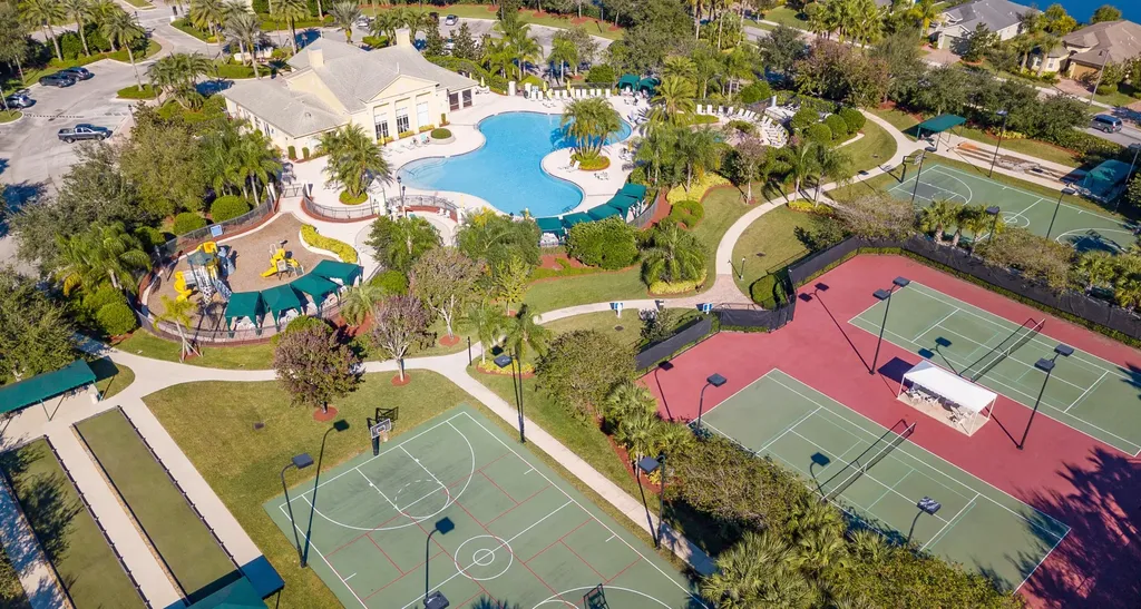 11421 SW Kingslake Circle Port St Lucie FL 34987