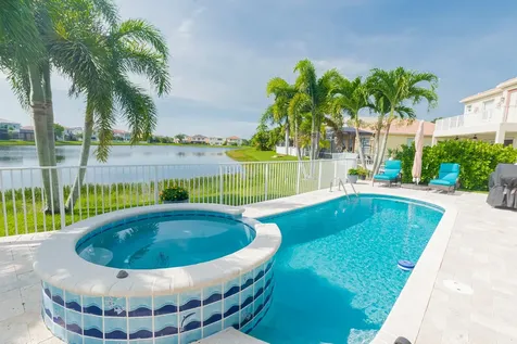 11421 SW Kingslake Circle Port St Lucie FL 34987