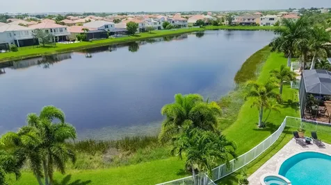11421 SW Kingslake Circle Port St Lucie FL 34987