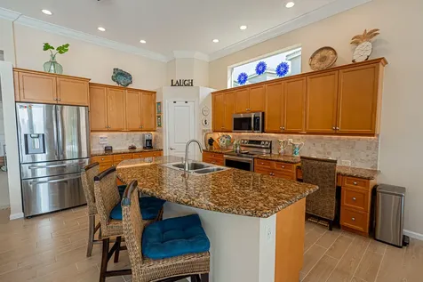 11421 SW Kingslake Circle Port St Lucie FL 34987
